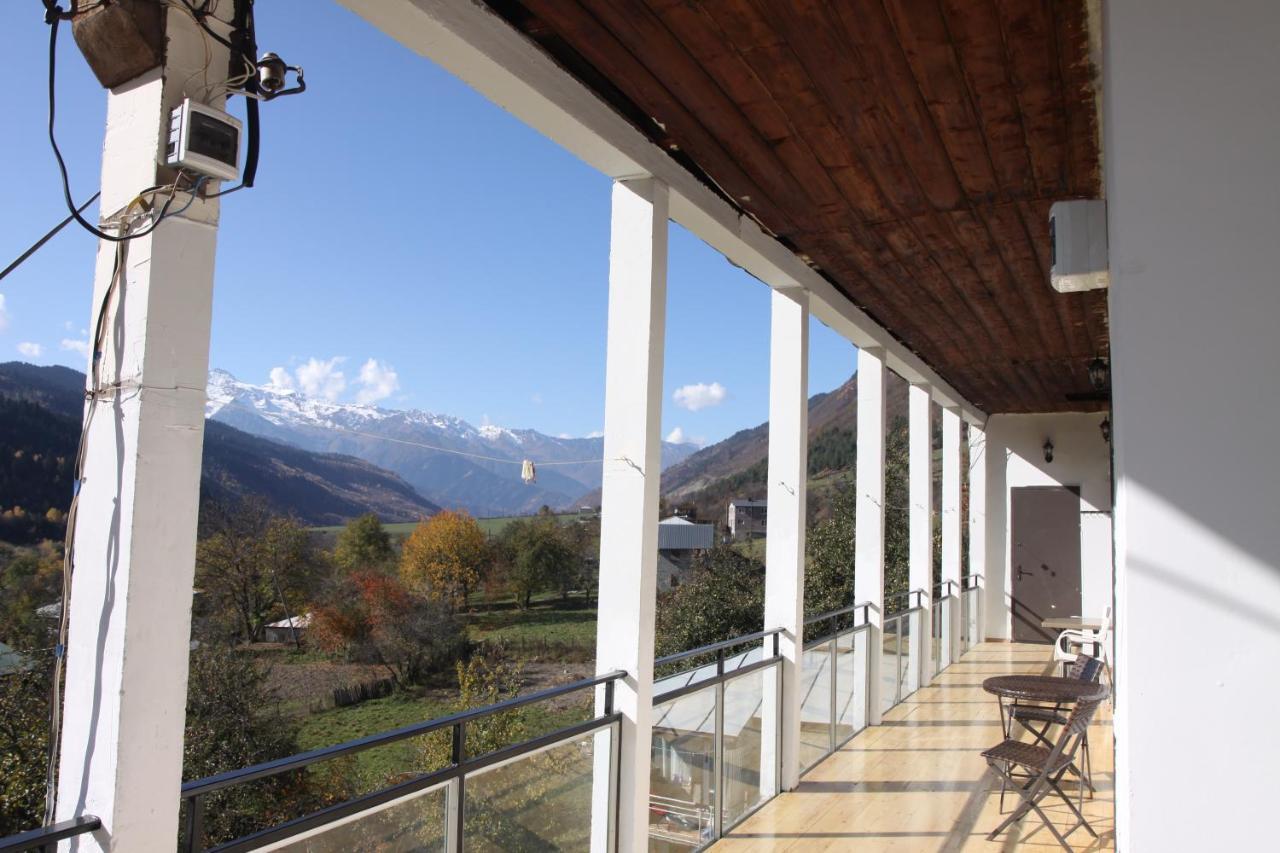 Eka'S Guest House Mestia Exterior photo