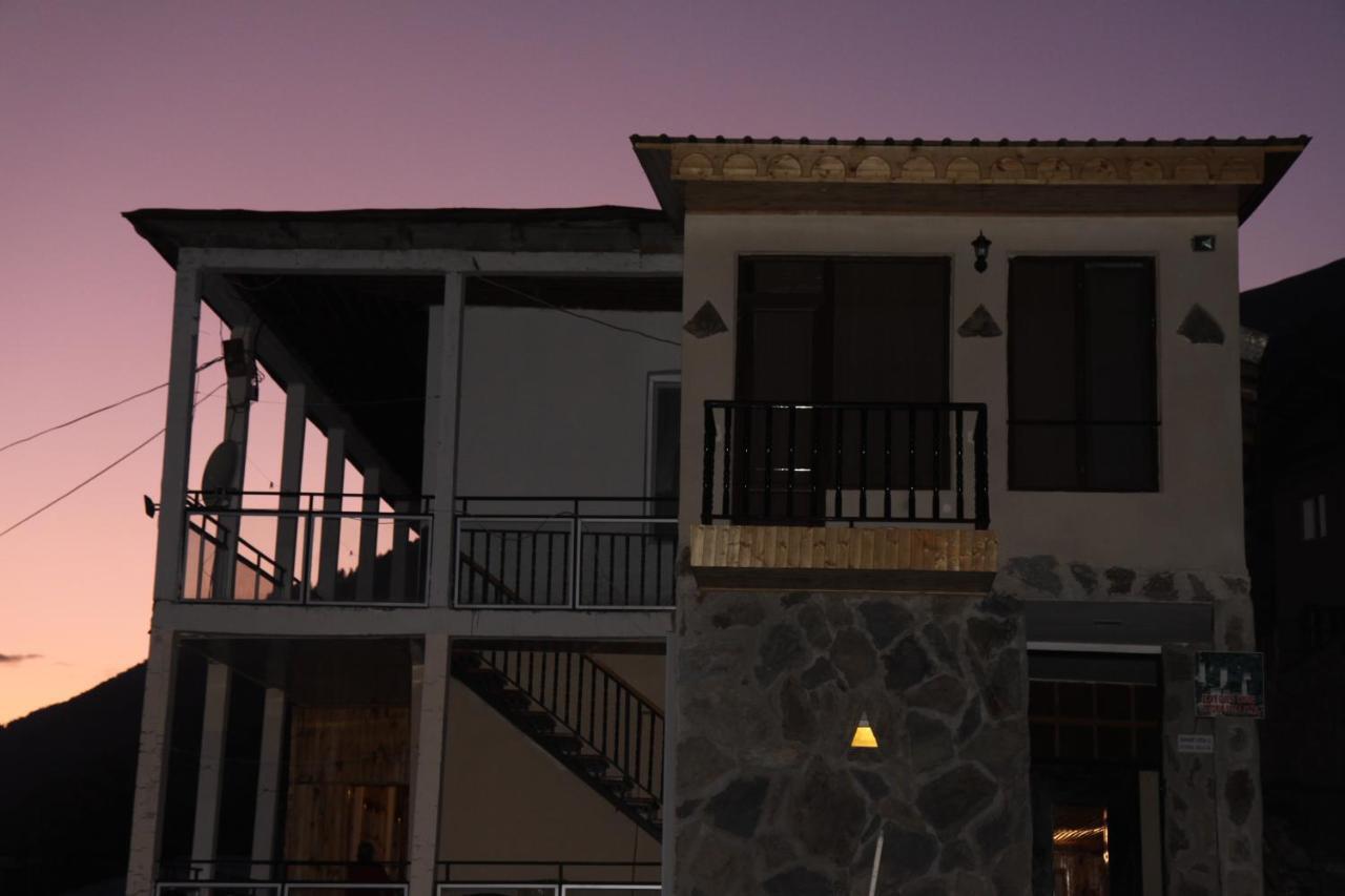 Eka'S Guest House Mestia Exterior photo